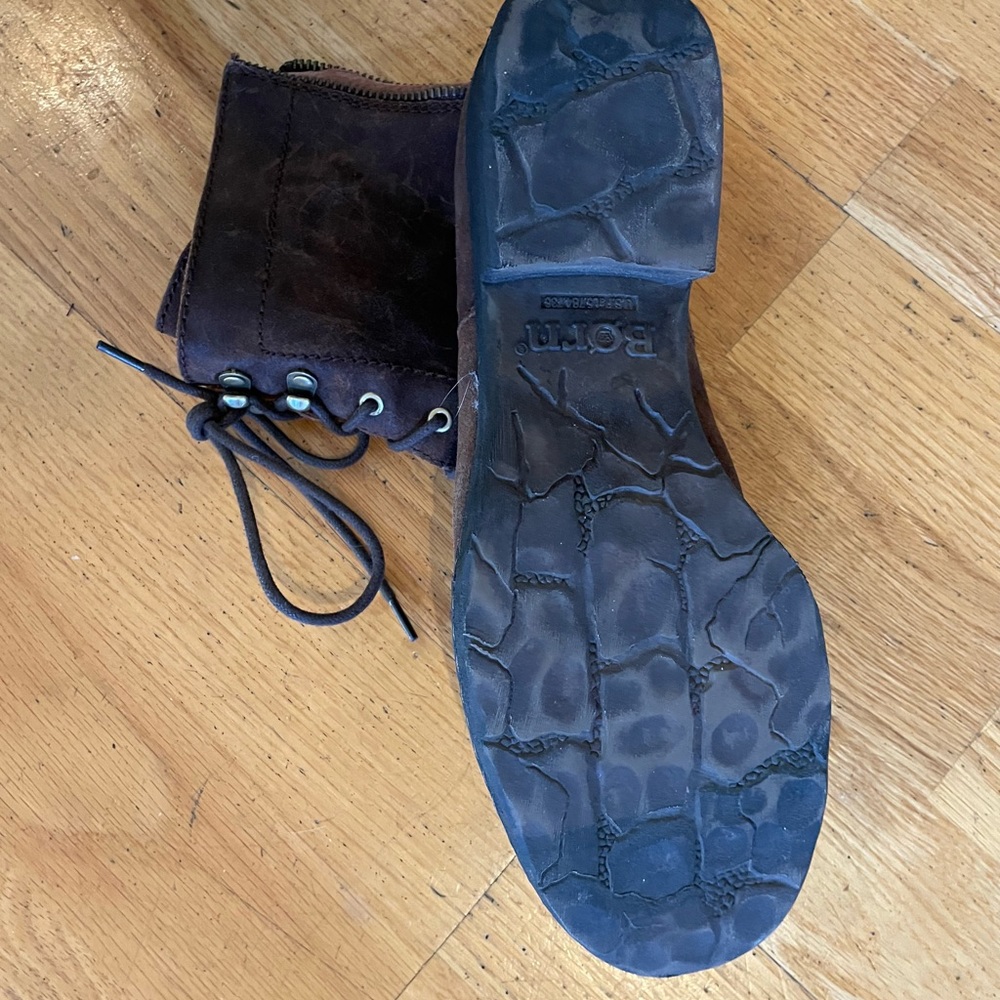 Born boots/booties. - Picture 4 of 9